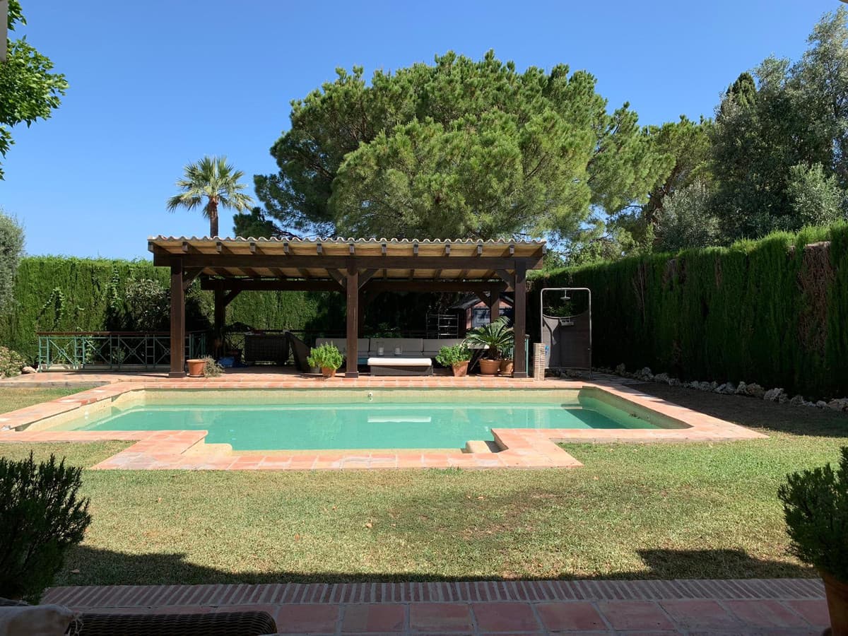 Detached Villa in Sierra Blanca — photo 3 of 10
