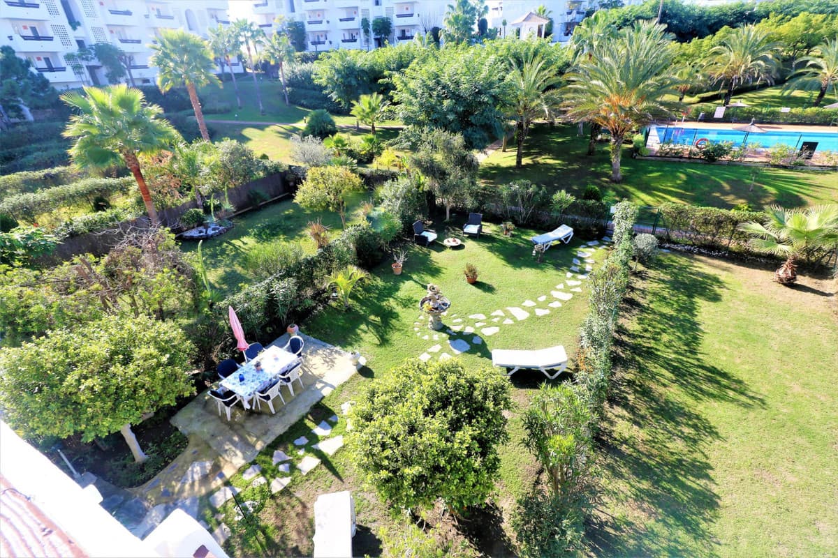 Semi-Detached House in Estepona — photo 2 of 10