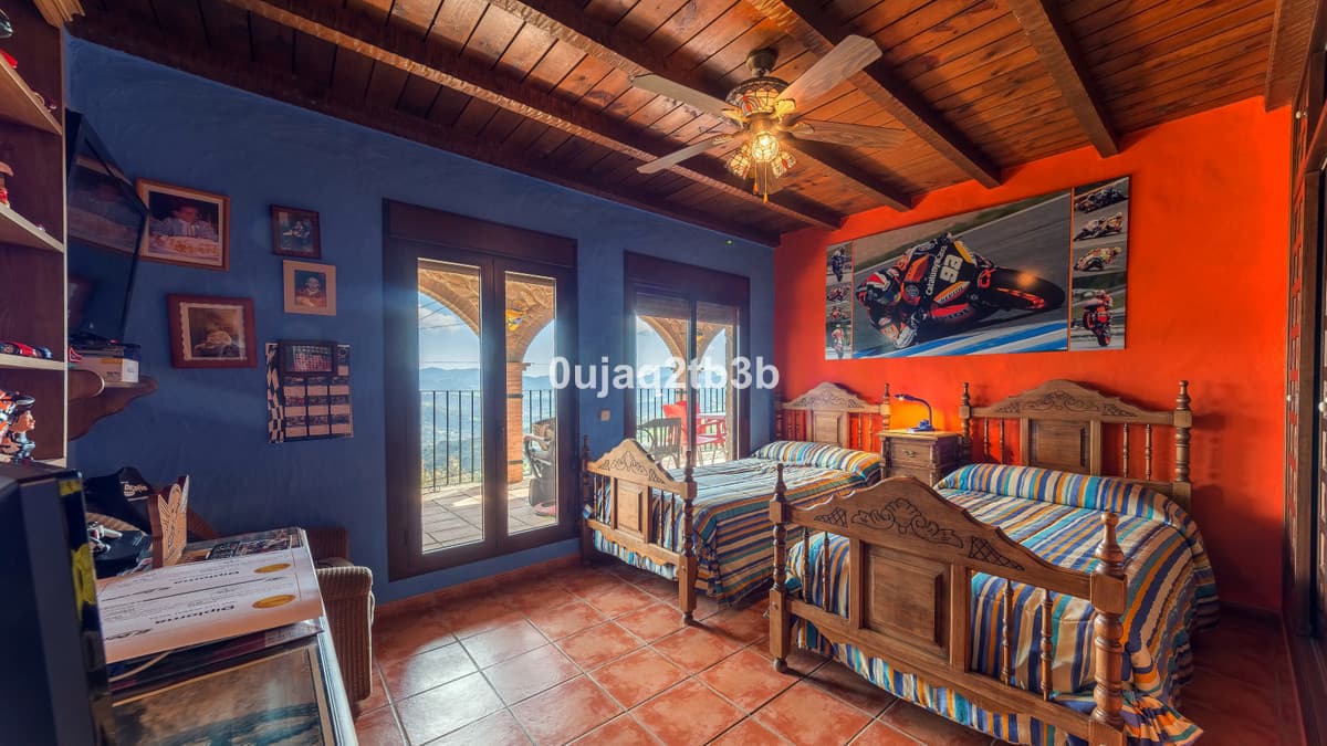 Cortijo in Cortes de la Frontera — photo 4 of 10