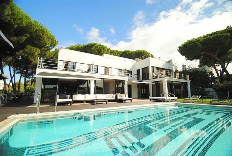 Detached Villa in Cabopino — photo 1 of 10