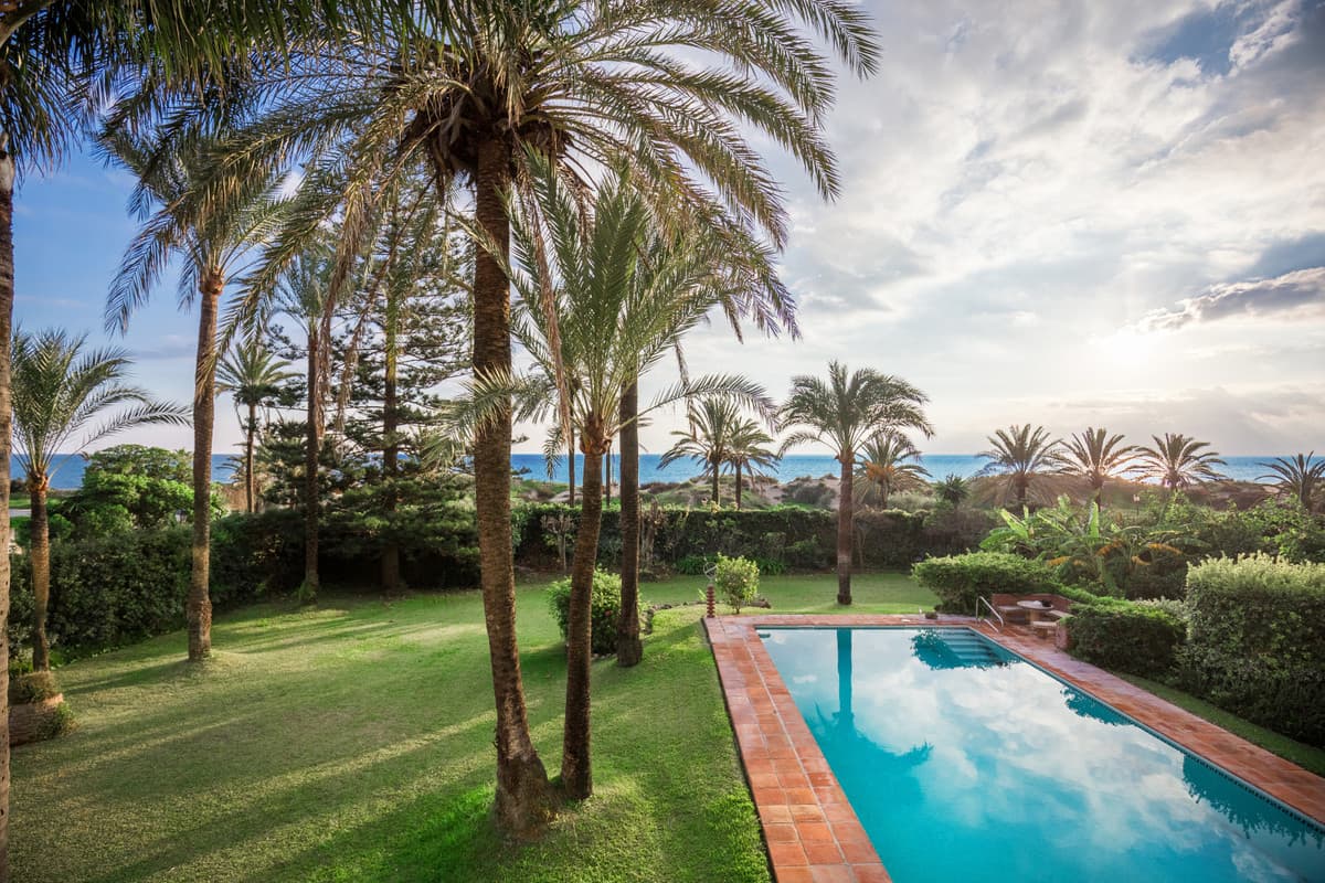 Detached Villa in Los Monteros — photo 4 of 10