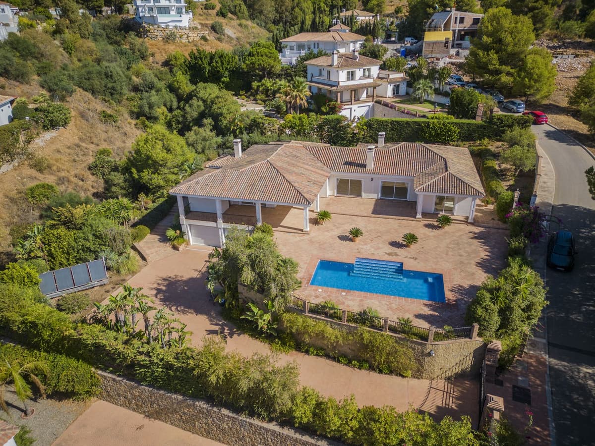 Detached Villa in Valtocado — photo 3 of 10