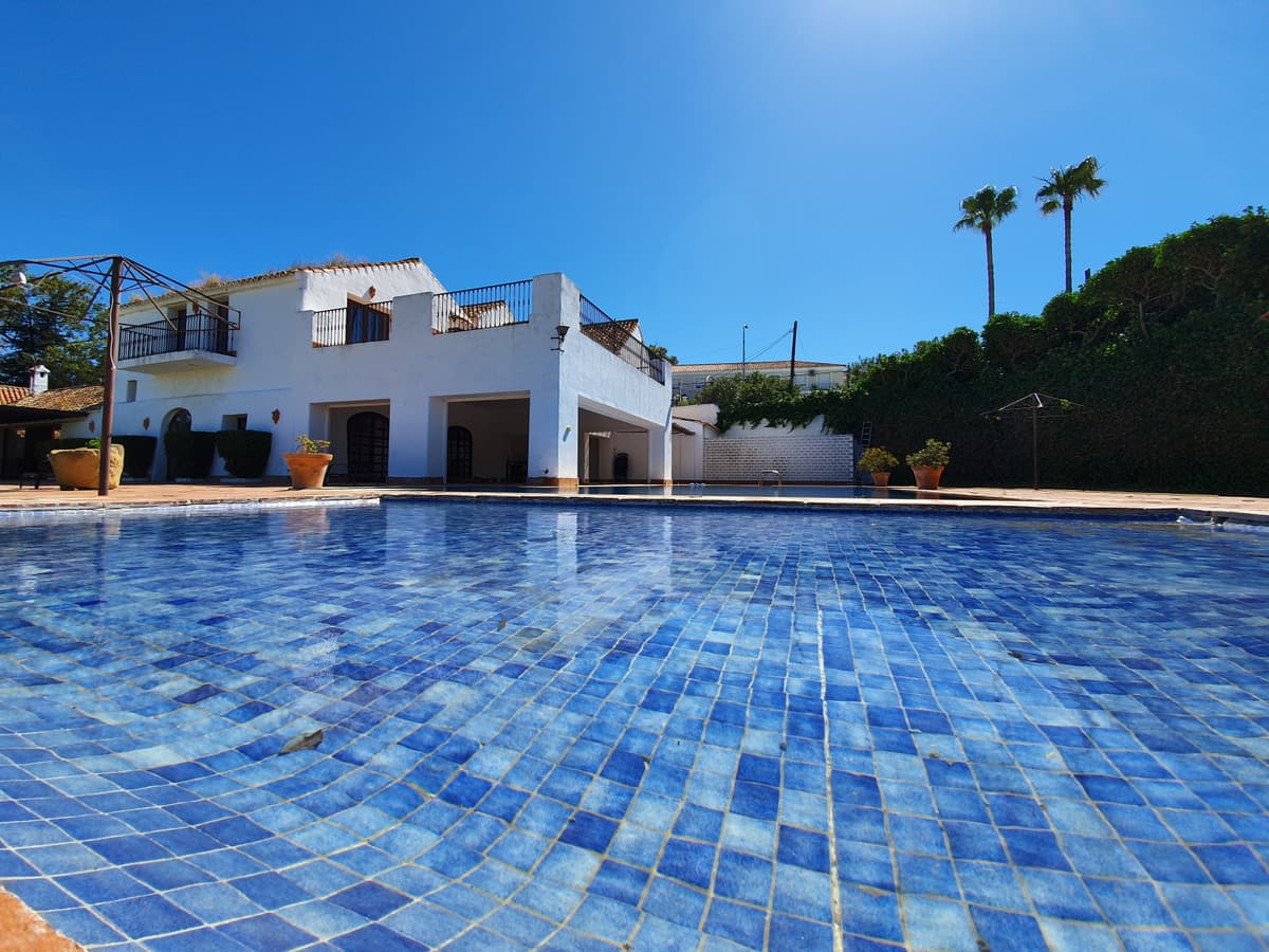 Cortijo in San Enrique — photo 1 of 10