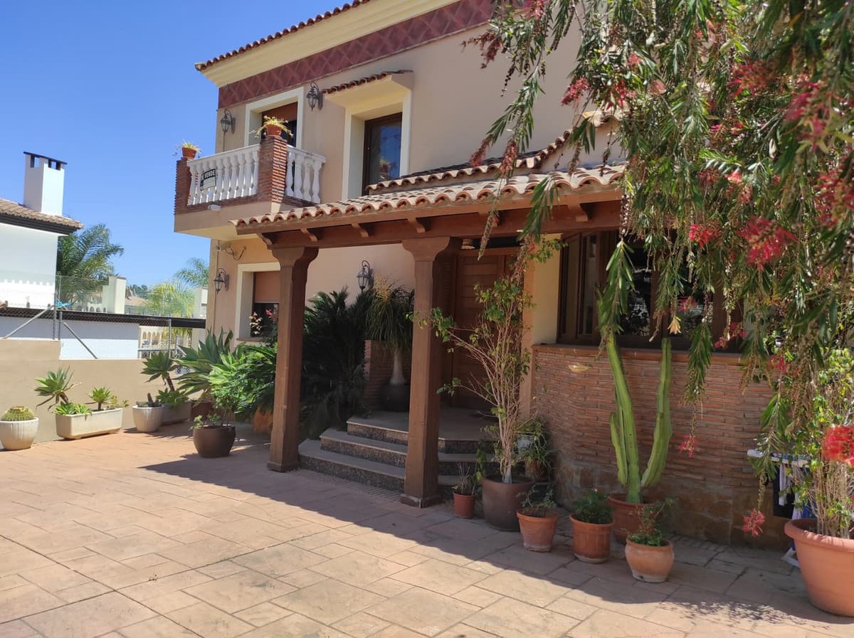 Detached Villa in Mijas Costa — photo 4 of 10