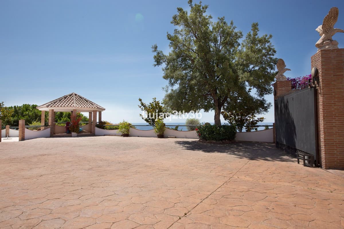 Detached Villa in Estepona — photo 10 of 10