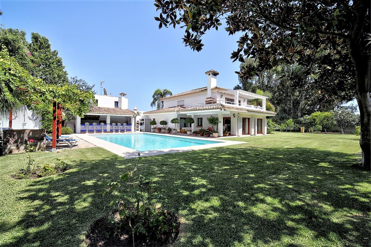 Detached Villa in Costalita — photo 1 of 10