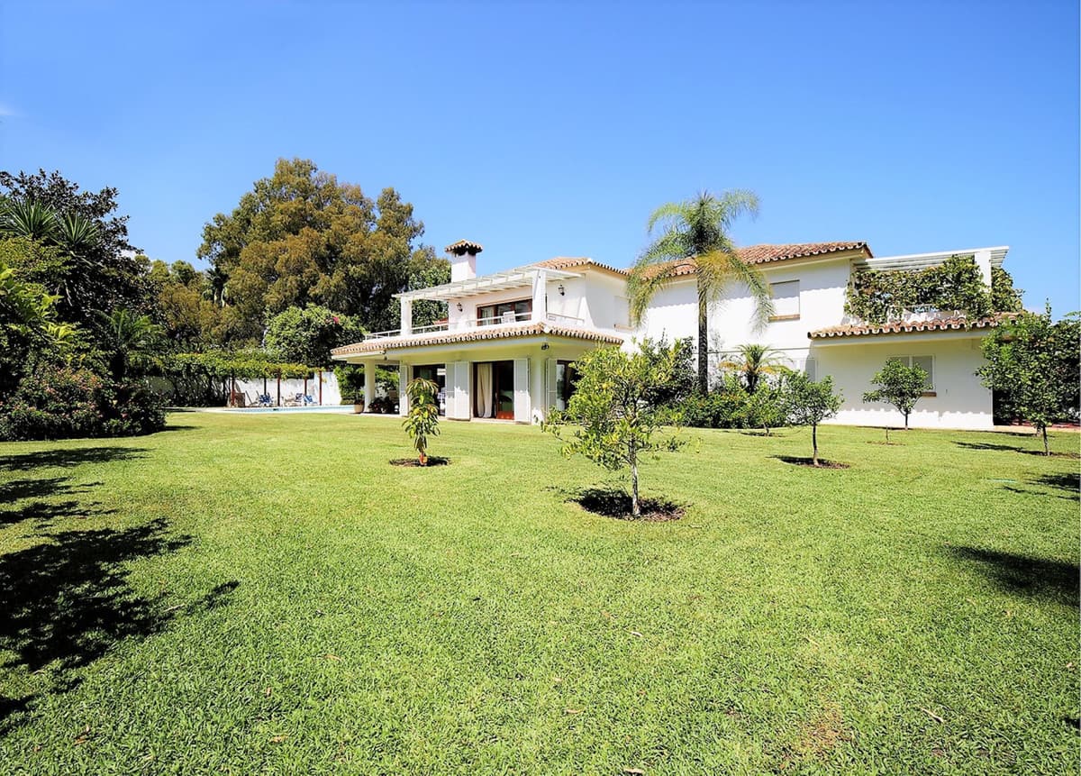 Detached Villa in Costalita — photo 2 of 10