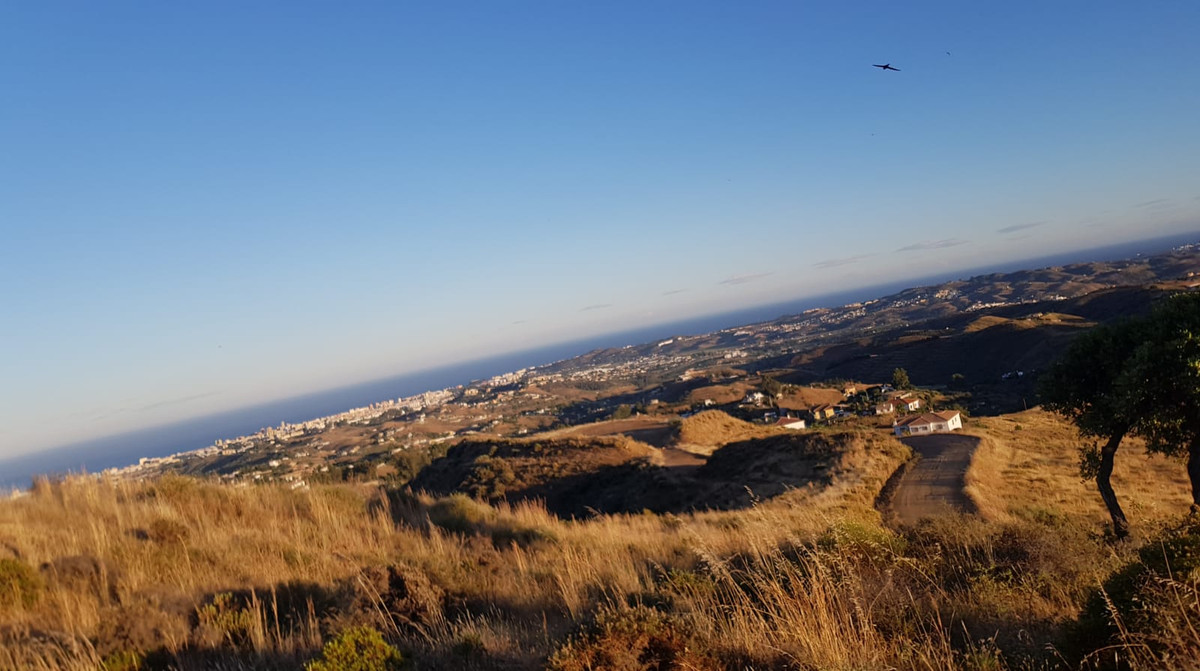 Land in Valtocado — photo 2 of 10