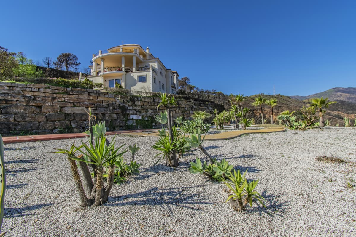 Detached Villa in Estepona — photo 4 of 10