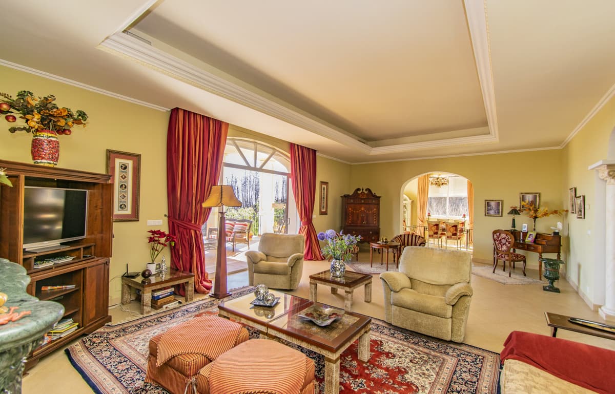Detached Villa in Estepona — photo 6 of 10