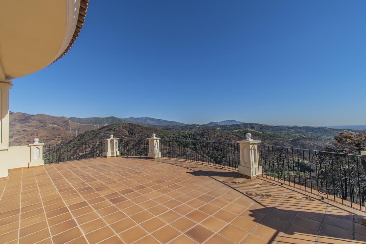 Detached Villa in Estepona — photo 10 of 10