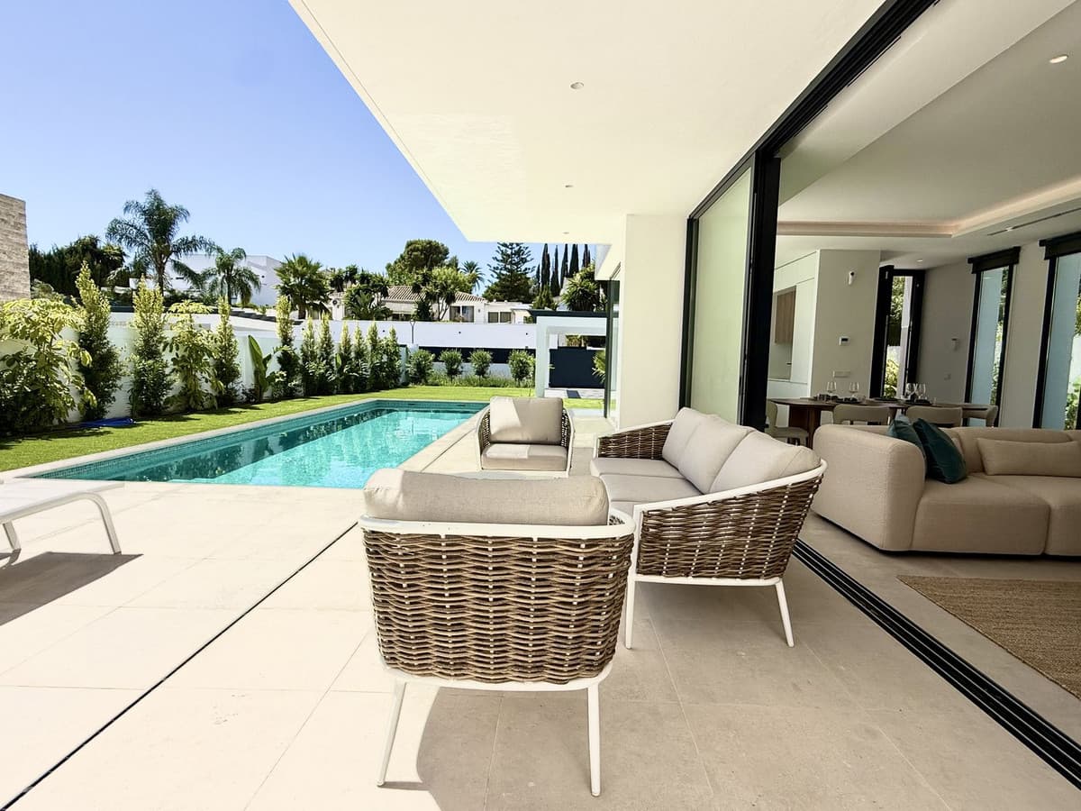 Detached Villa in New Golden Mile — photo 8 of 10