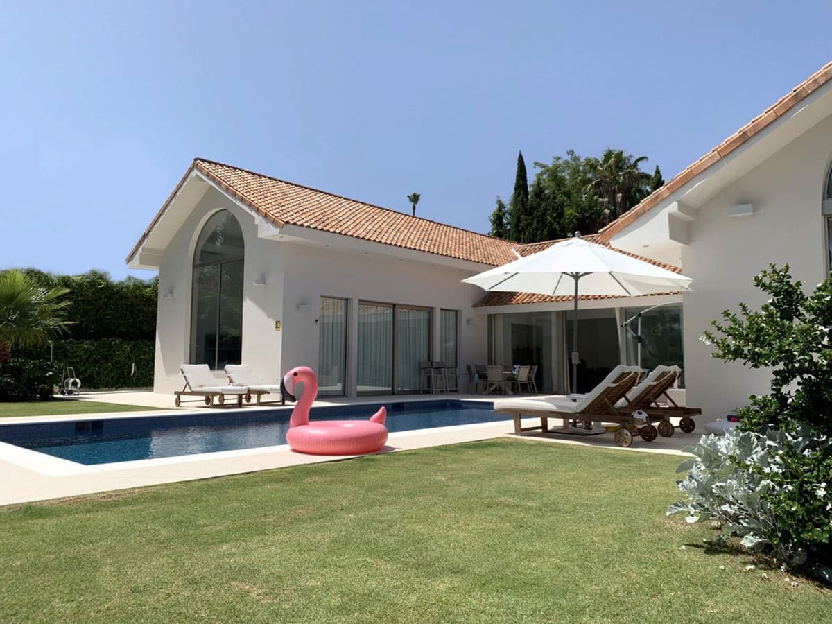 Detached Villa in Sotogrande — photo 1 of 10