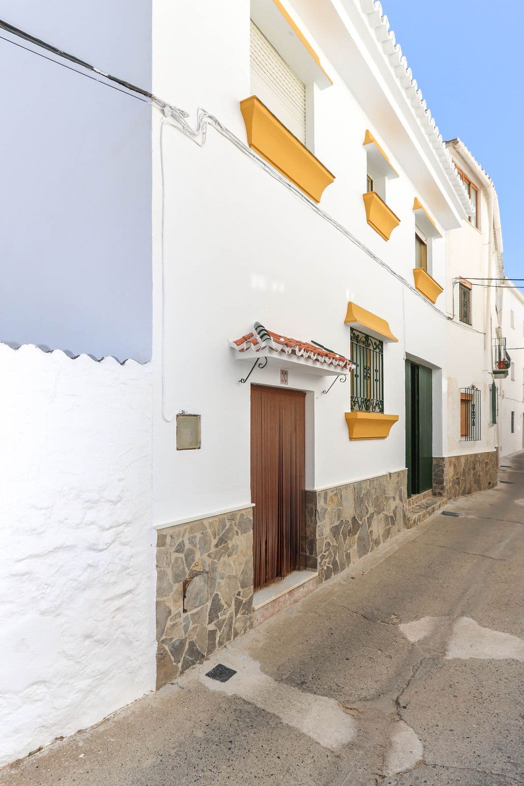 Townhouse in Casarabonela — photo 4 of 10