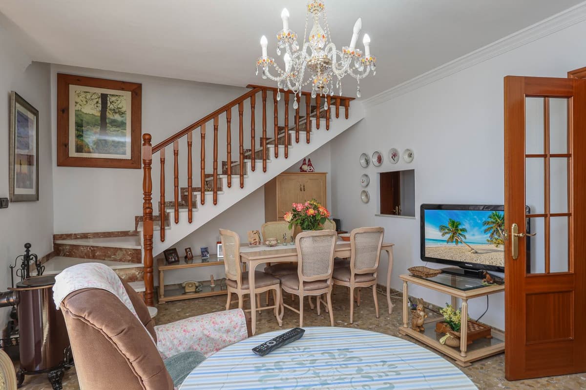 Townhouse in Casarabonela — photo 8 of 10