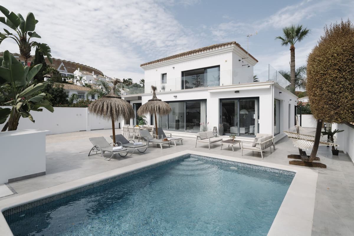 Detached Villa in Nueva Andalucía — photo 2 of 10
