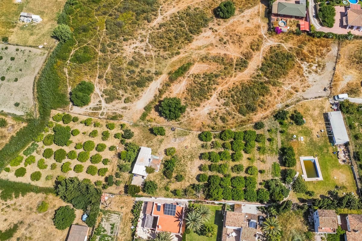 Land with Ruin in Estepona — photo 5 of 9