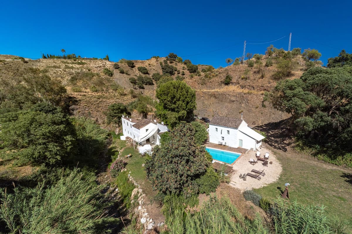 Cortijo in Coín — photo 1 of 10