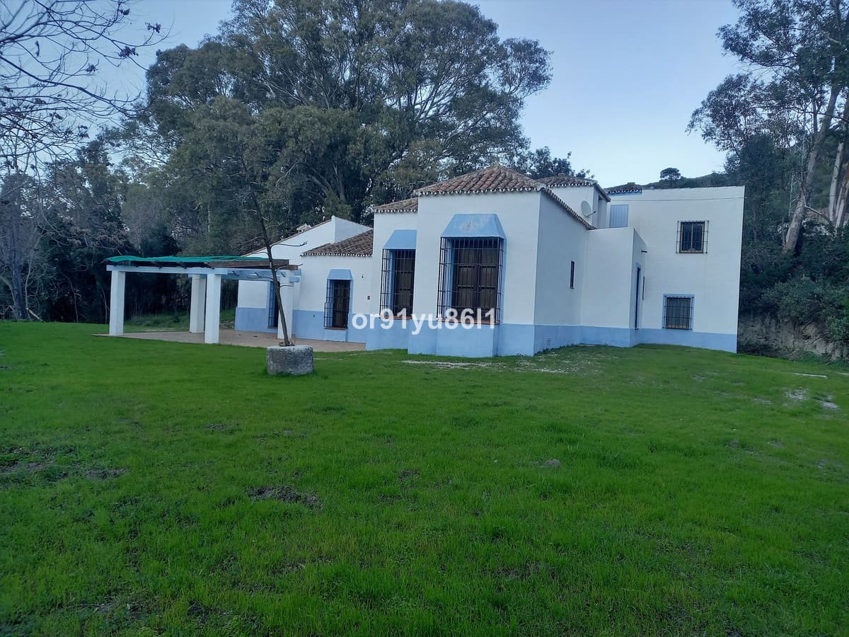 Cortijo in Casares — photo 2 of 10