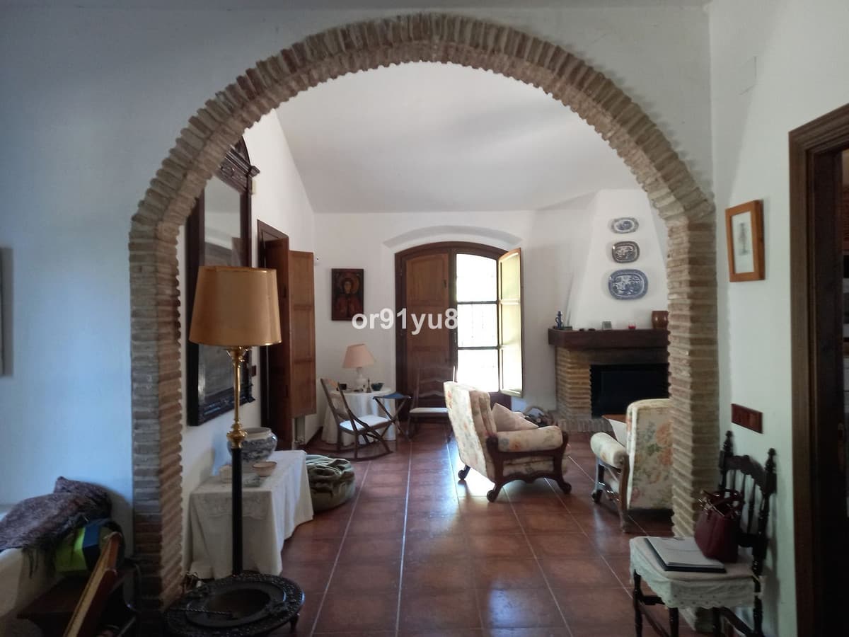 Cortijo in Casares — photo 5 of 10