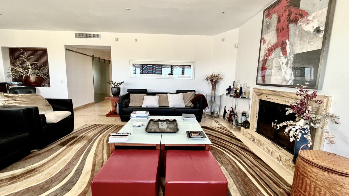 Penthouse in Río Real — photo 6 of 10