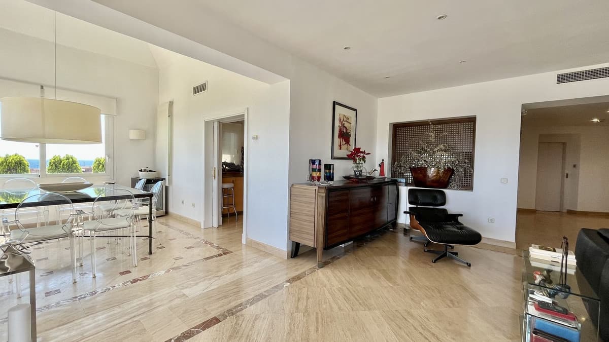 Penthouse in Río Real — photo 9 of 10