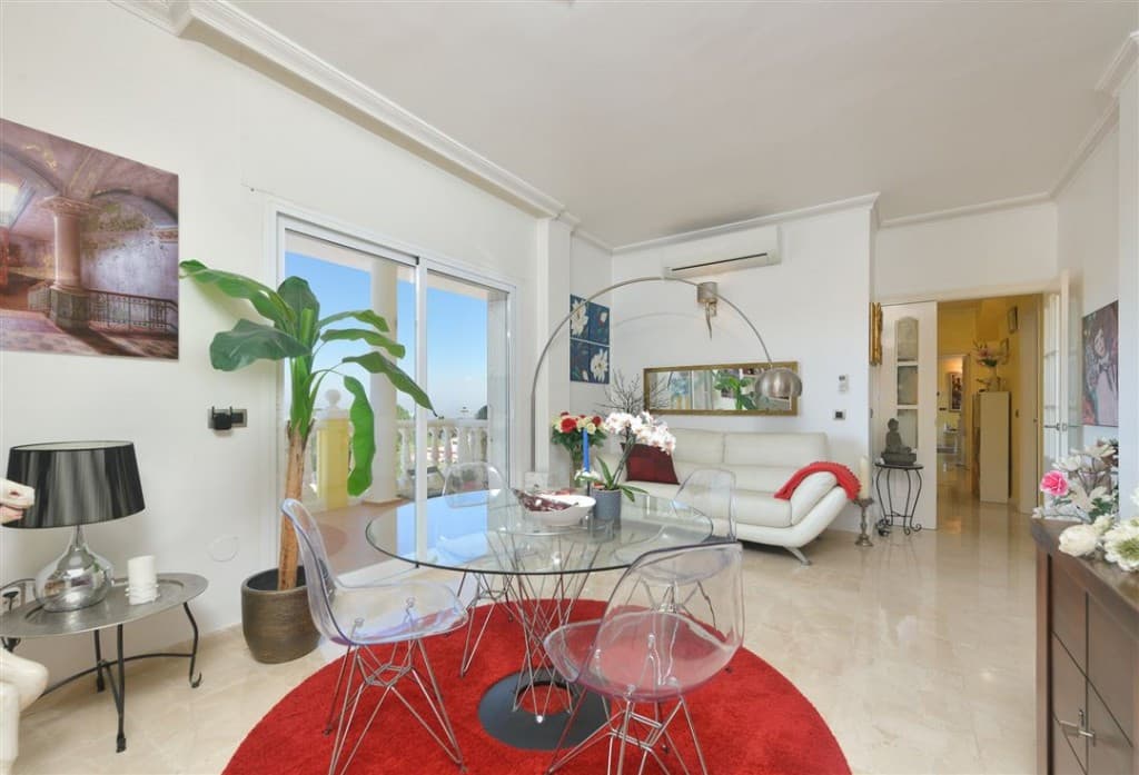 Detached Villa in Alhaurín de la Torre — photo 6 of 10