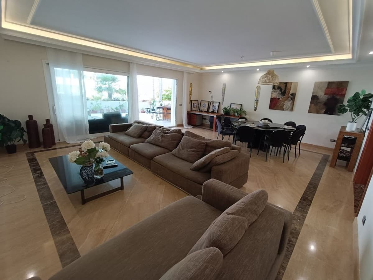 Ground Floor Apartment in Puerto Banús — photo 1 of 10