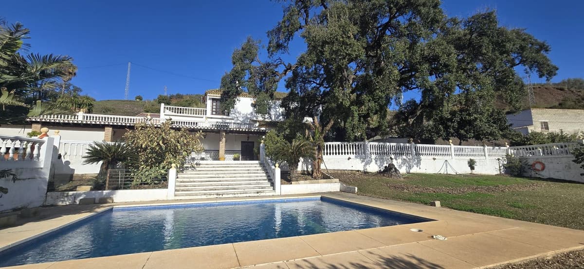 Cortijo in Mijas — photo 1 of 10