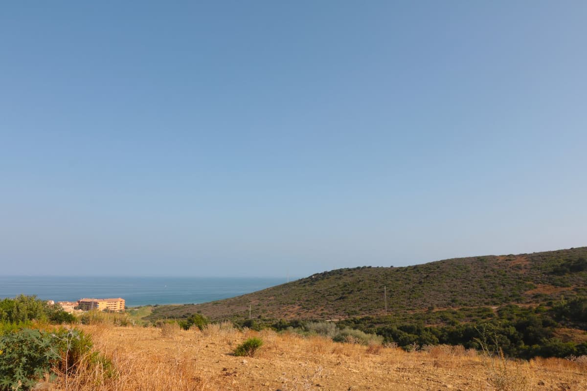 Land with Ruin in Manilva — photo 1 of 10