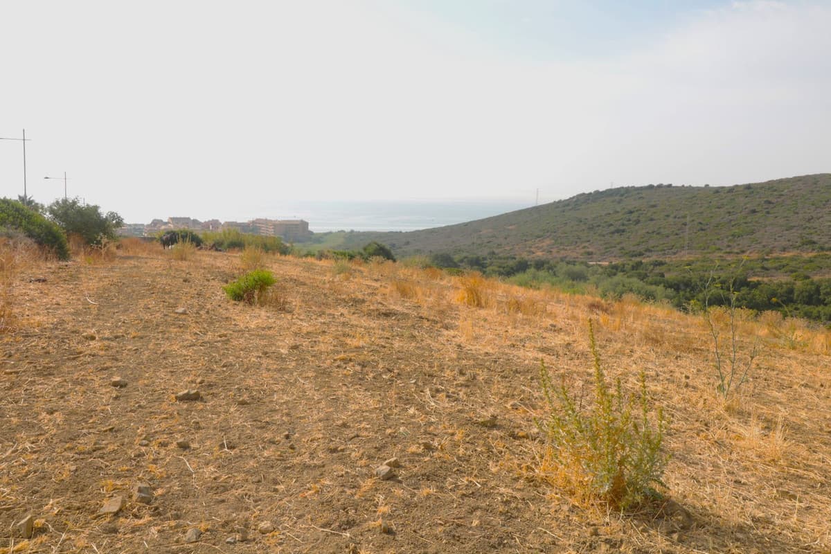Land with Ruin in Manilva — photo 3 of 10