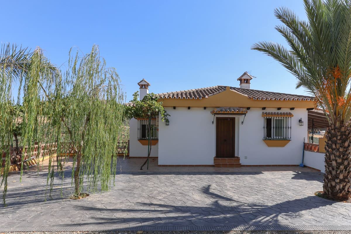 Detached Villa in Guaro — photo 6 of 10