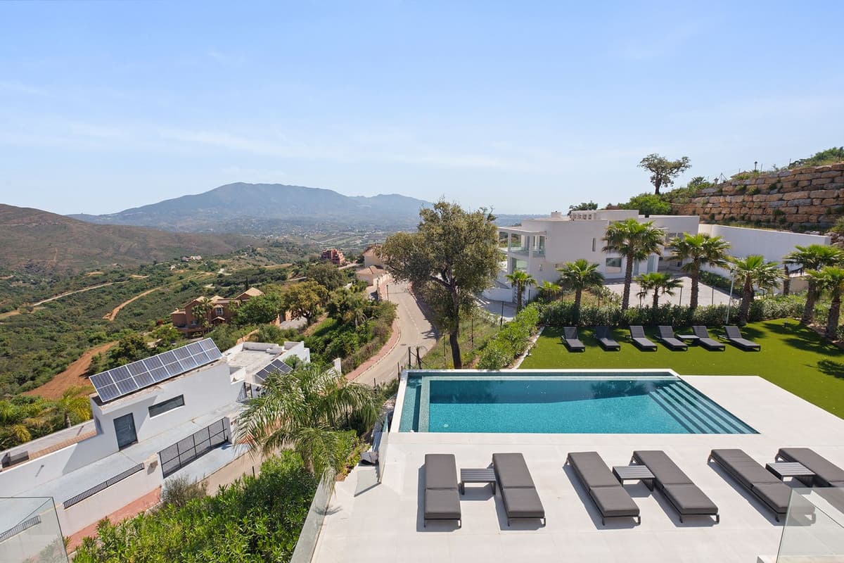 Detached Villa in La Mairena — photo 6 of 10