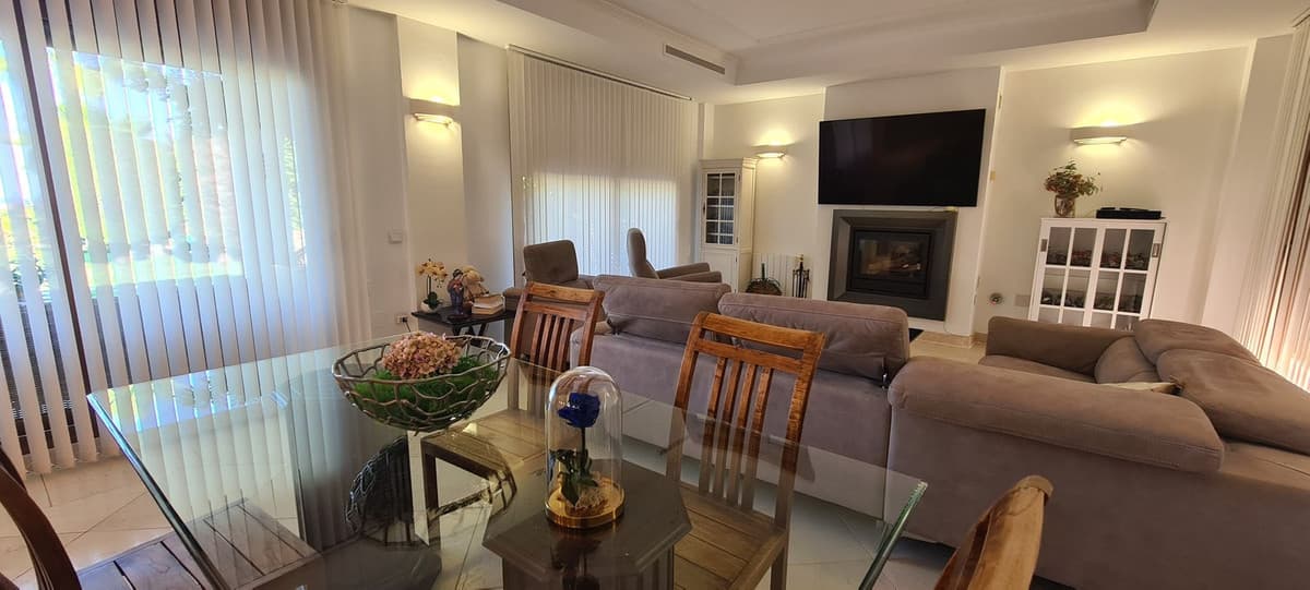 Detached Villa in Cerros del Aguila — photo 5 of 10