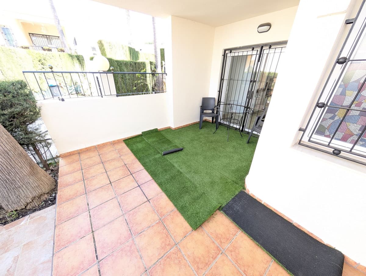 Townhouse in Las Chapas — photo 9 of 10