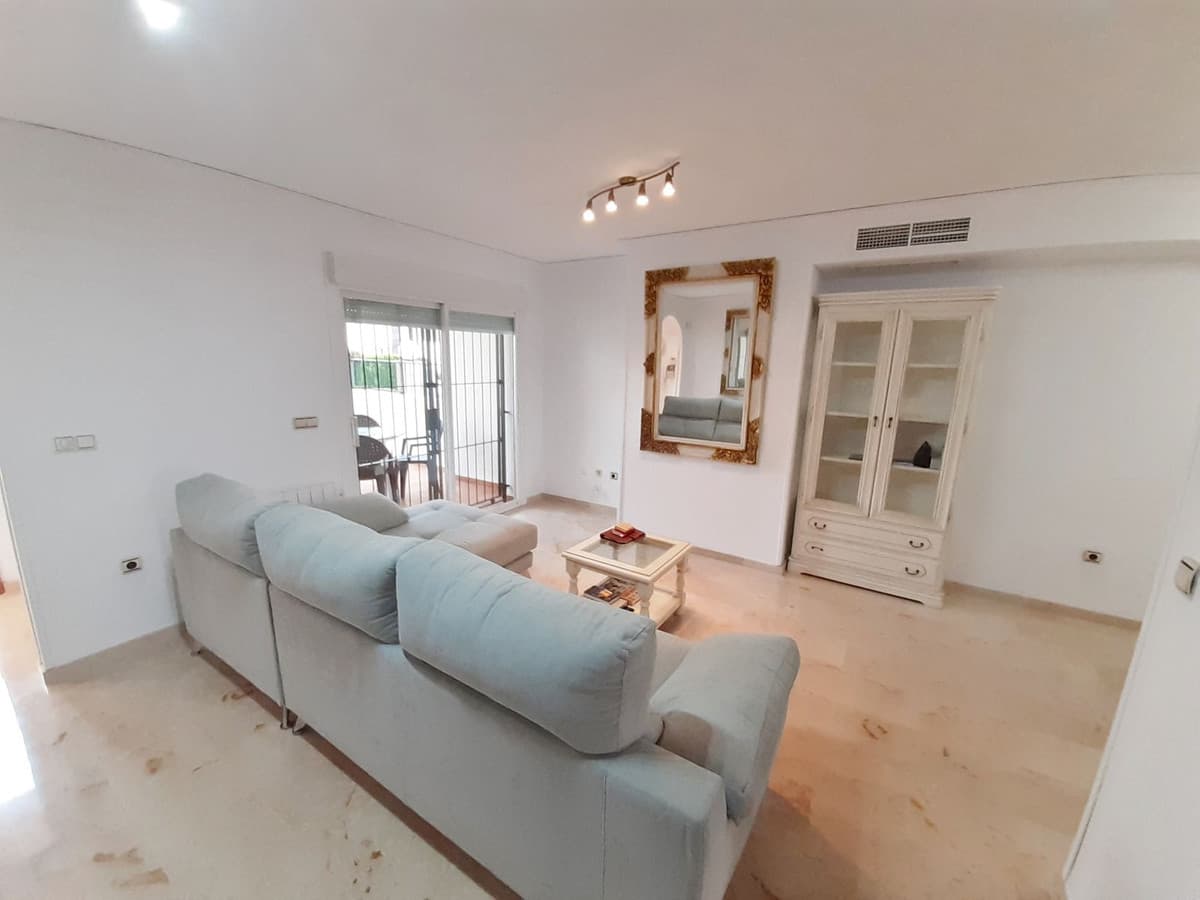 Townhouse in Las Chapas — photo 10 of 10