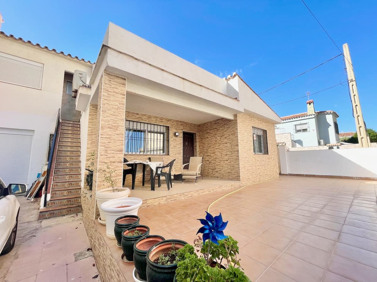 Detached Villa in Fuengirola — photo 2 of 10