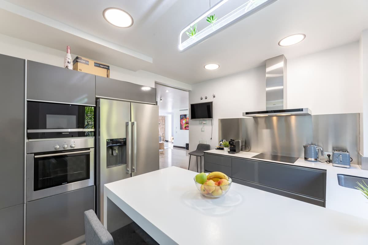 Middle Floor Apartment in Benahavís — photo 9 of 10