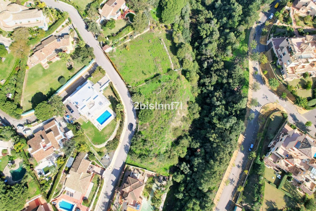 Residential Plot in Elviria — photo 1 of 10