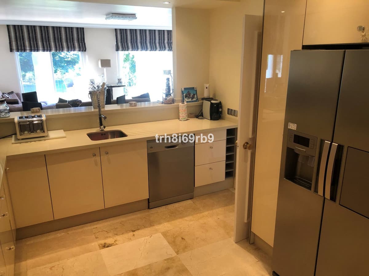 Detached Villa in Benamara — photo 4 of 10