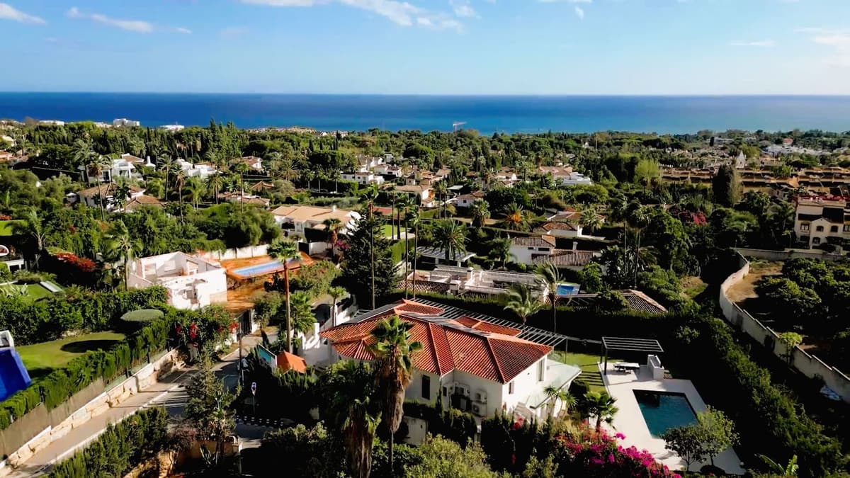 Detached Villa in The Golden Mile — photo 6 of 10