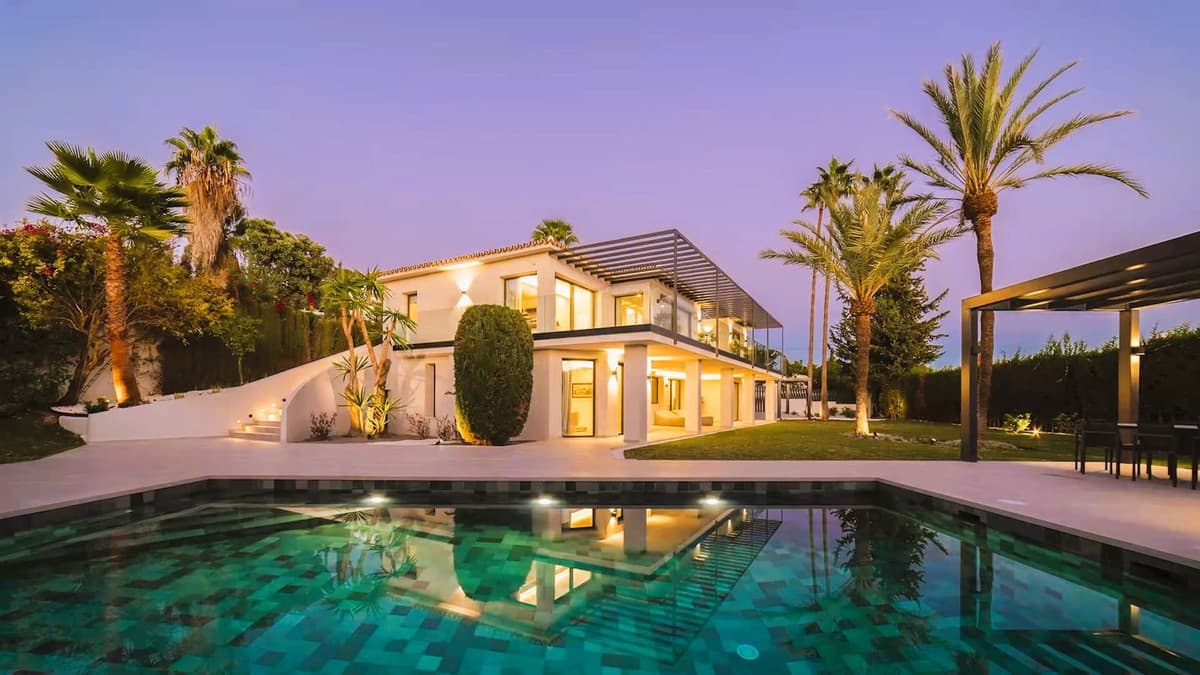 Detached Villa in The Golden Mile — photo 7 of 10