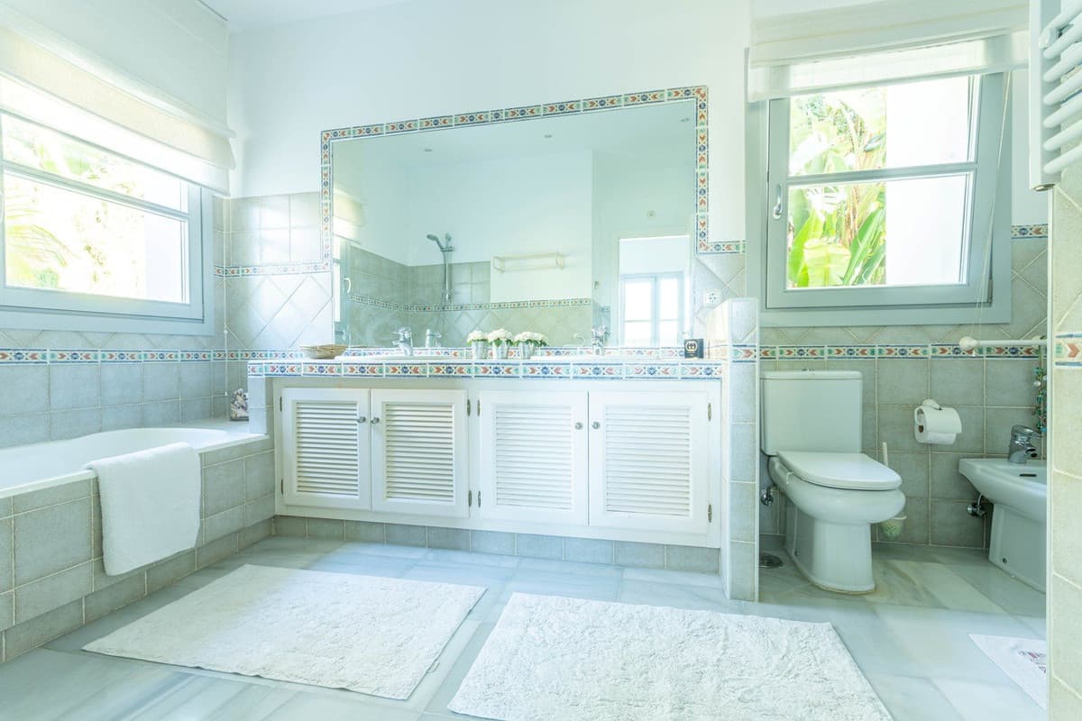 Detached Villa in Sierra Blanca — photo 10 of 10