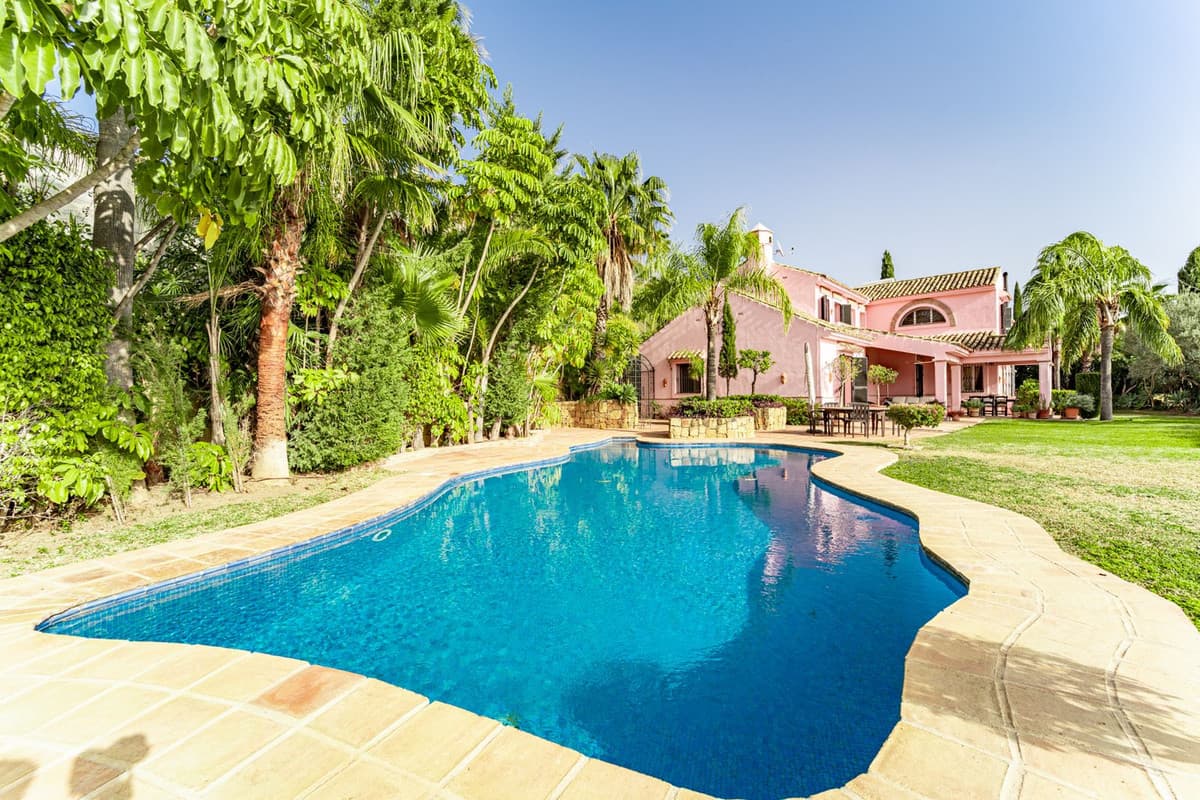 Detached Villa in Benahavís — photo 6 of 10
