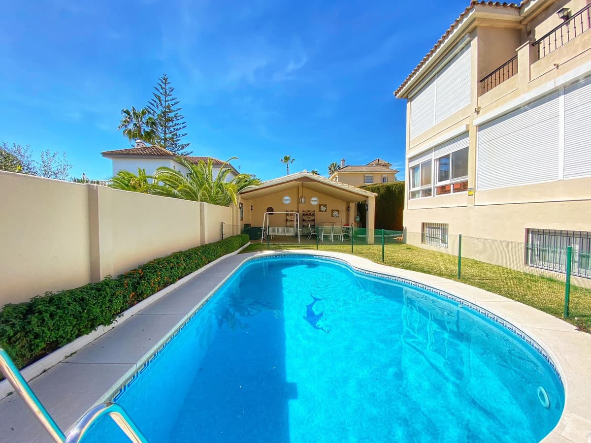 Detached Villa in Marbella — photo 4 of 10