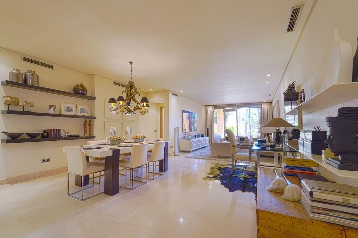 Ground Floor Apartment in Marbella — photo 2 of 10