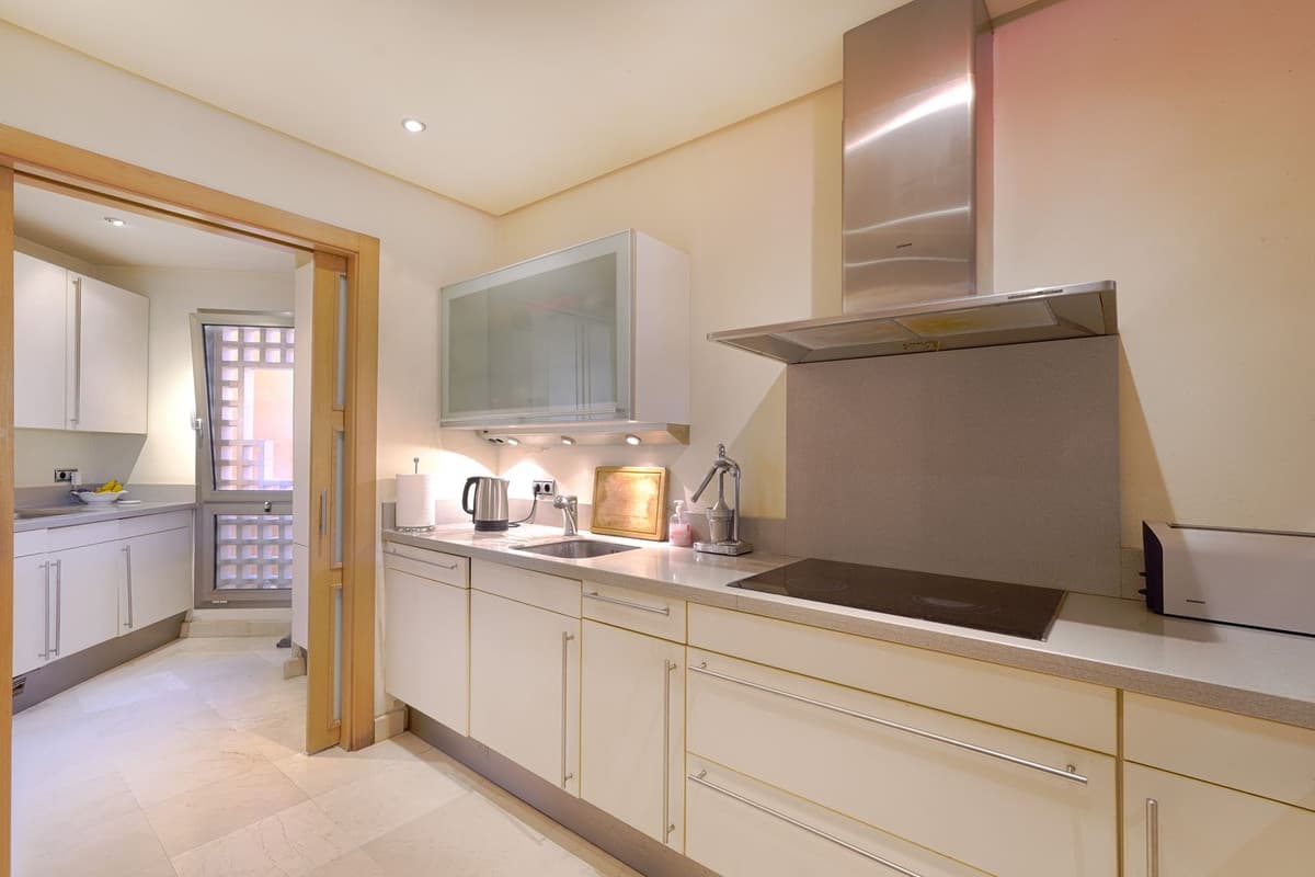 Ground Floor Apartment in Marbella — photo 4 of 10