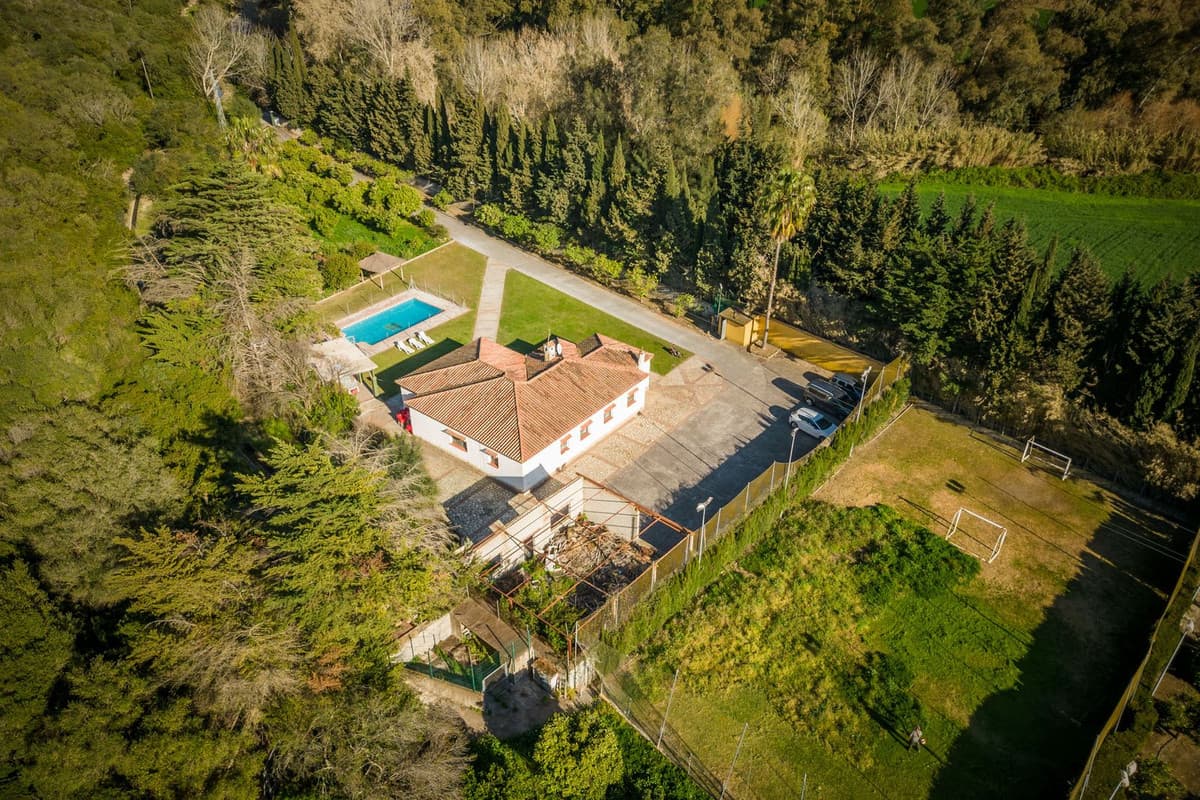 Cortijo in San Martín de Tesorillo — photo 1 of 10