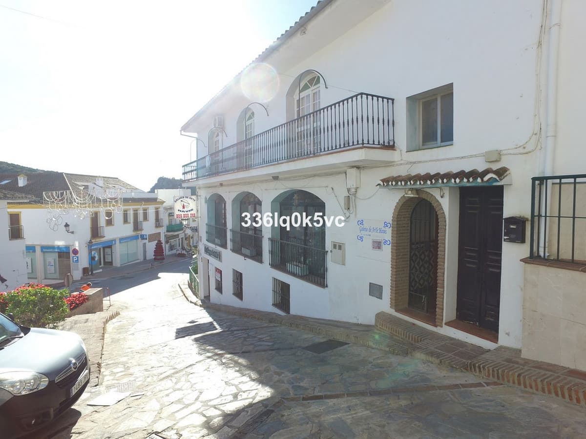 Duplex in Benahavís — photo 7 of 10