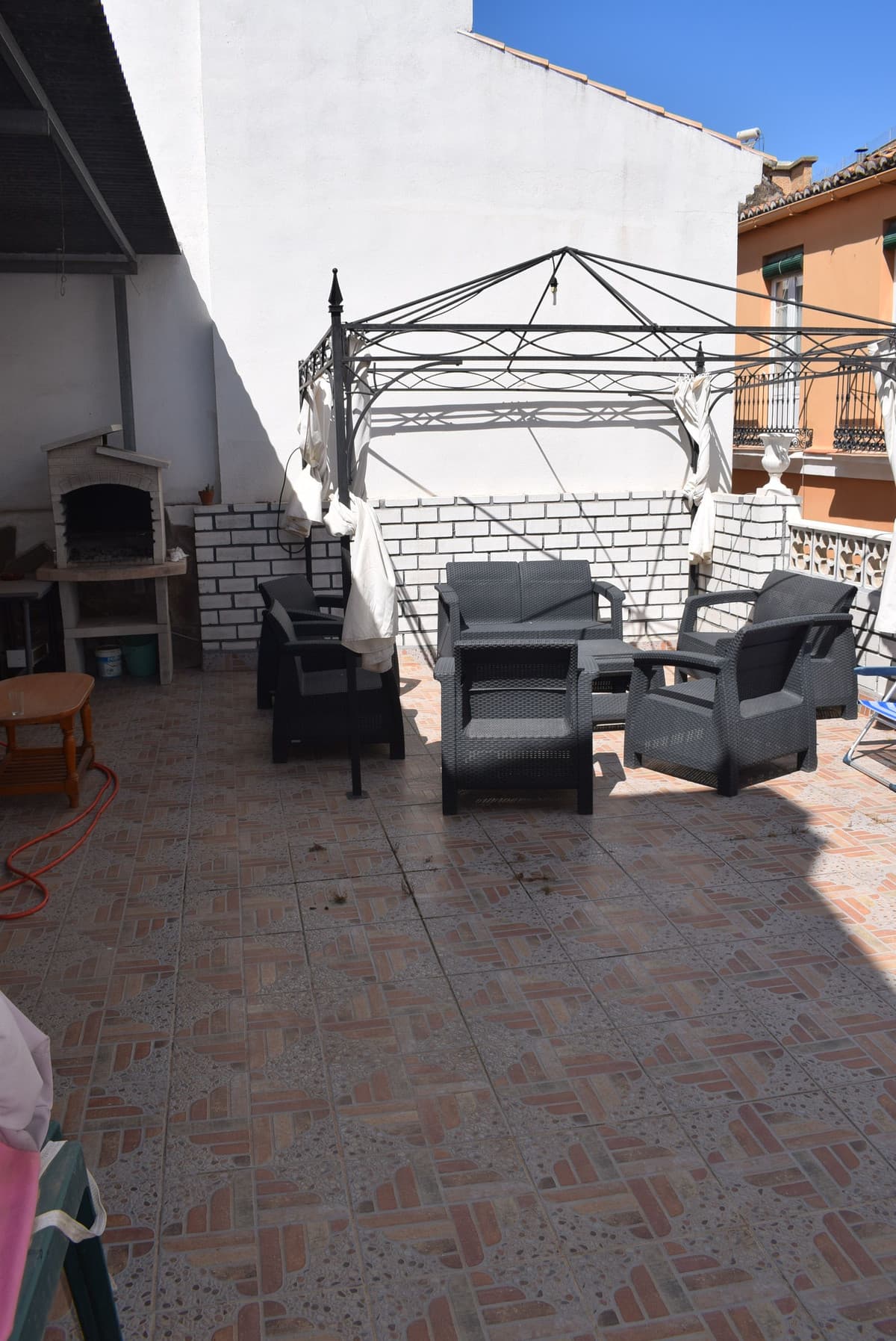 Townhouse in Málaga Centro — photo 1 of 10